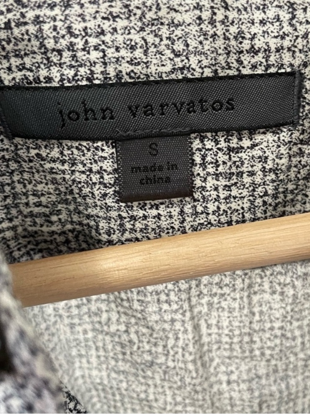 John Varvatos 100% cotton Men's Long-Sleeve Button-Up Shirt in Grey Small - Picture 6 of 6